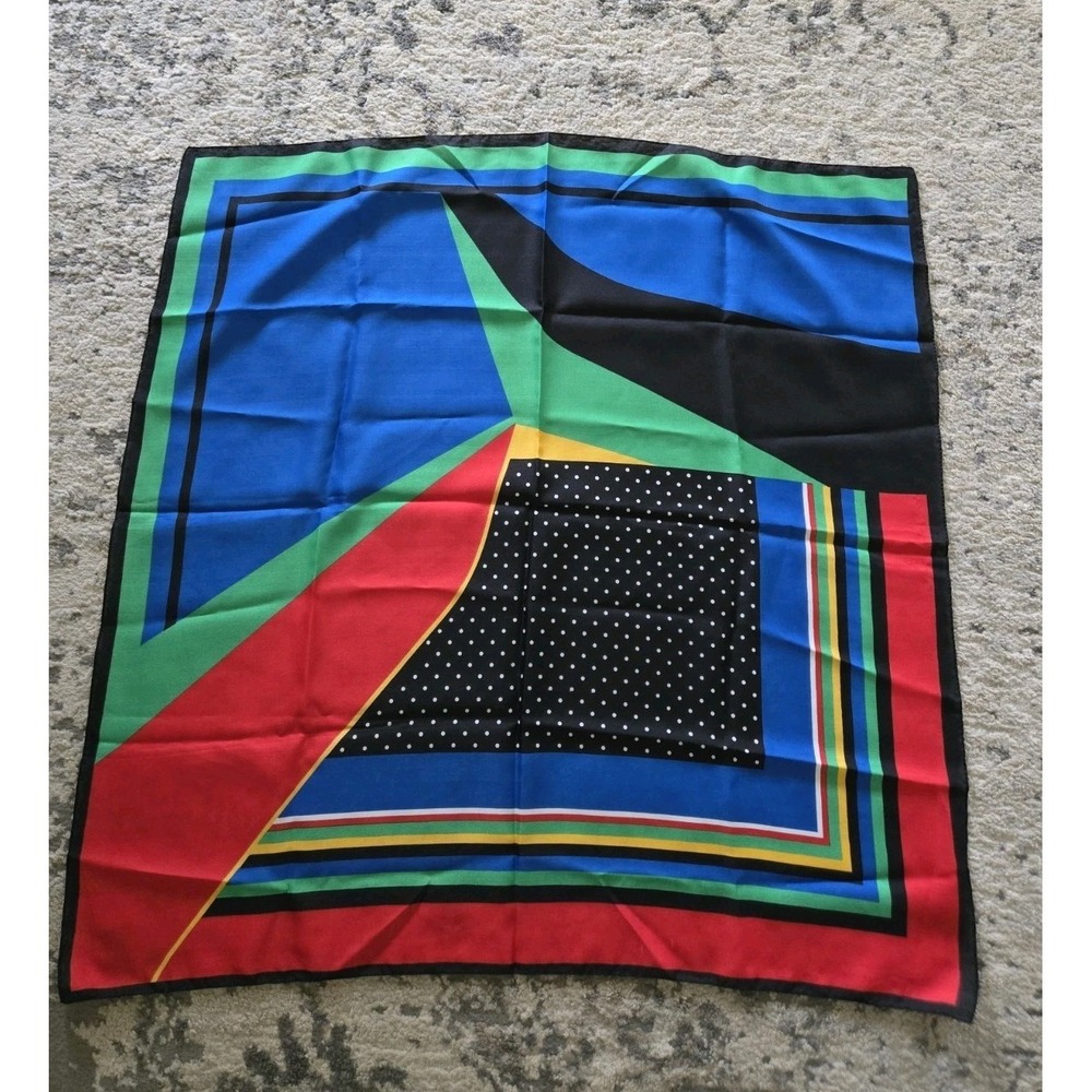 VINTAGE Beautiful Italian Polyester Scarf 30" X 29.5" EUC!! Geometric Design